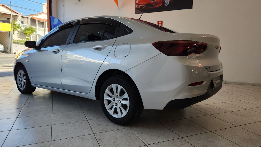 ONIX SEDAN Plus LT 1.0 12V Flex 4p Mec.