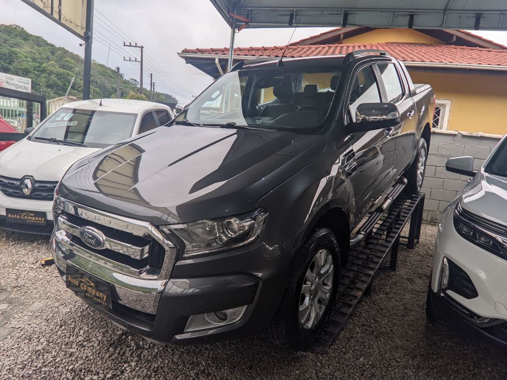 Ranger Limited 3.2 4x4 CD Diesel Aut.