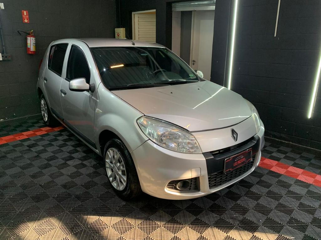SANDERO EXP 16