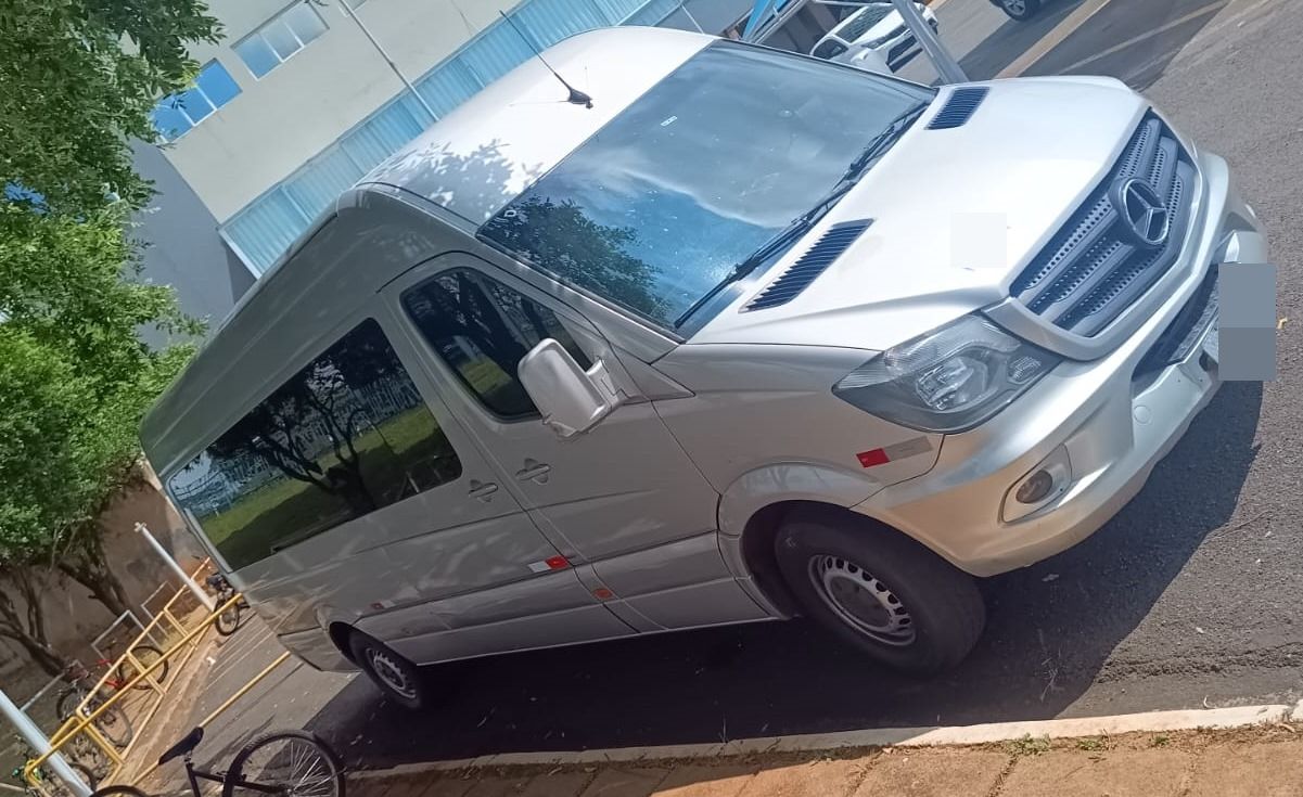 SPRINTER CDI 415 ANO 2014 EXECUTIVA LUXO JM COD.68