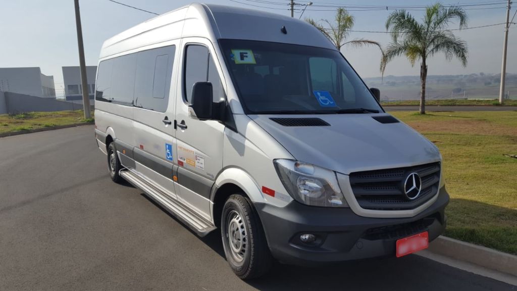 SPRINTER CDI 415 ANO 2019 EXECUTIVA JM COD.1659