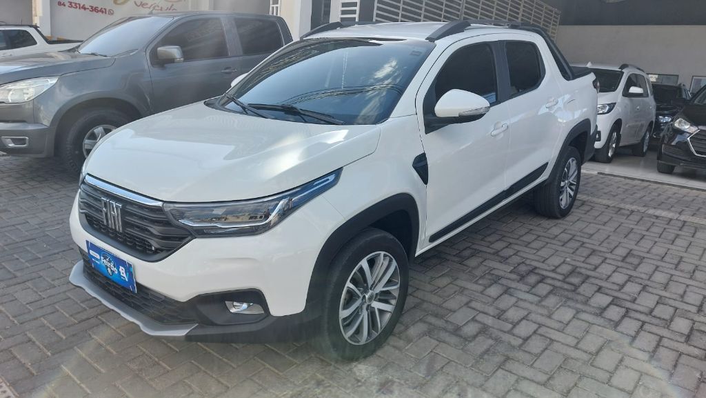 Strada Volcano 1.3 Flex 8V CD