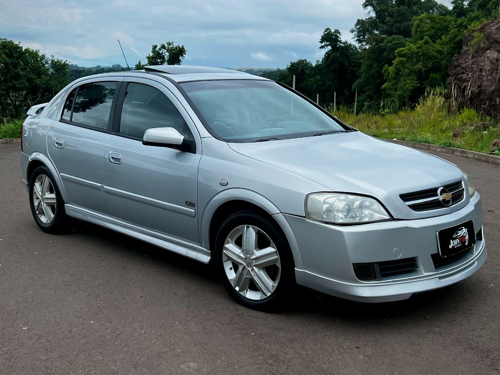 Astra GSi 2.0 16V 136cv Hatchback 5p