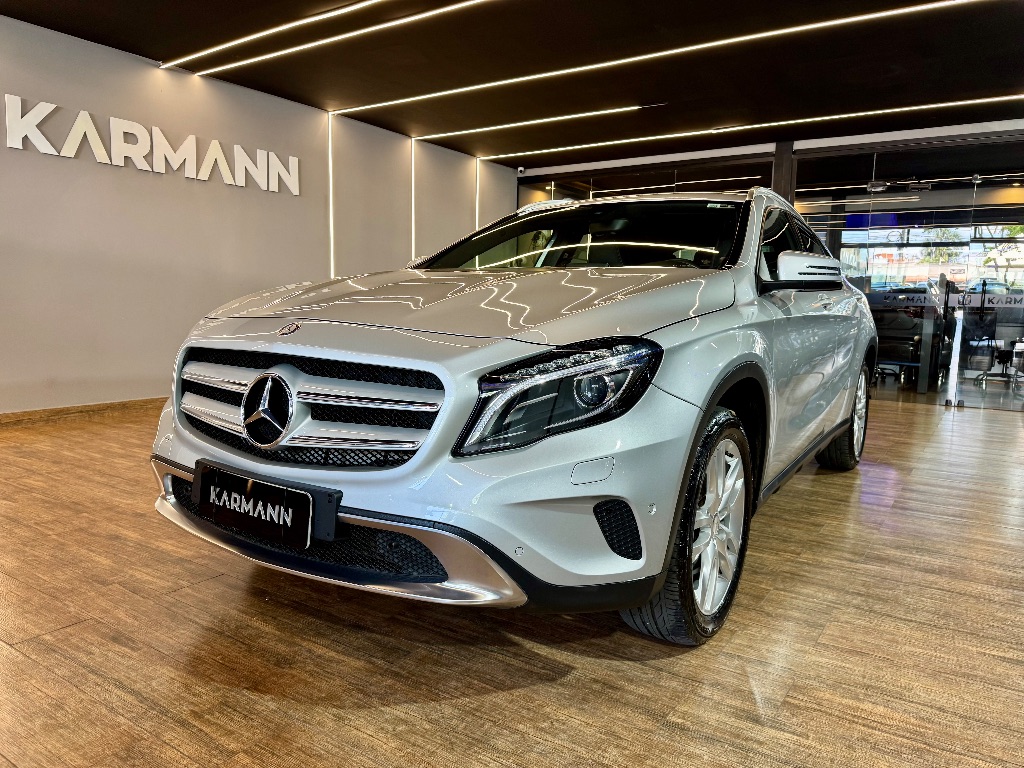 GLA 200 Advance 1.6/1.6 TB 16V Flex Aut.