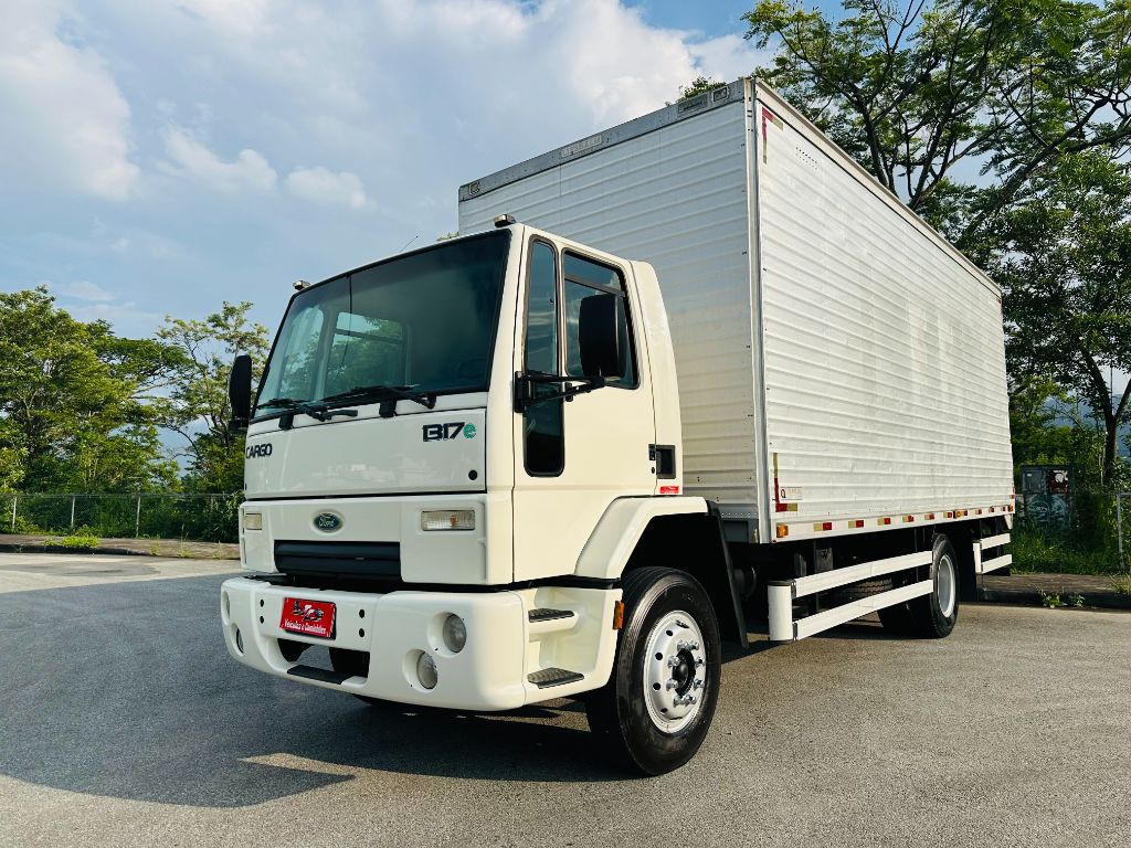 CARGO 1317 APENAS 112.000 KM 