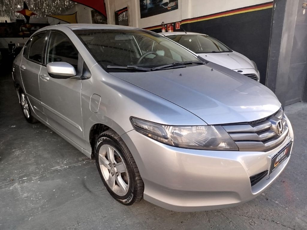 CITY Sedan LX 1.5 Flex 16V 4p Aut.