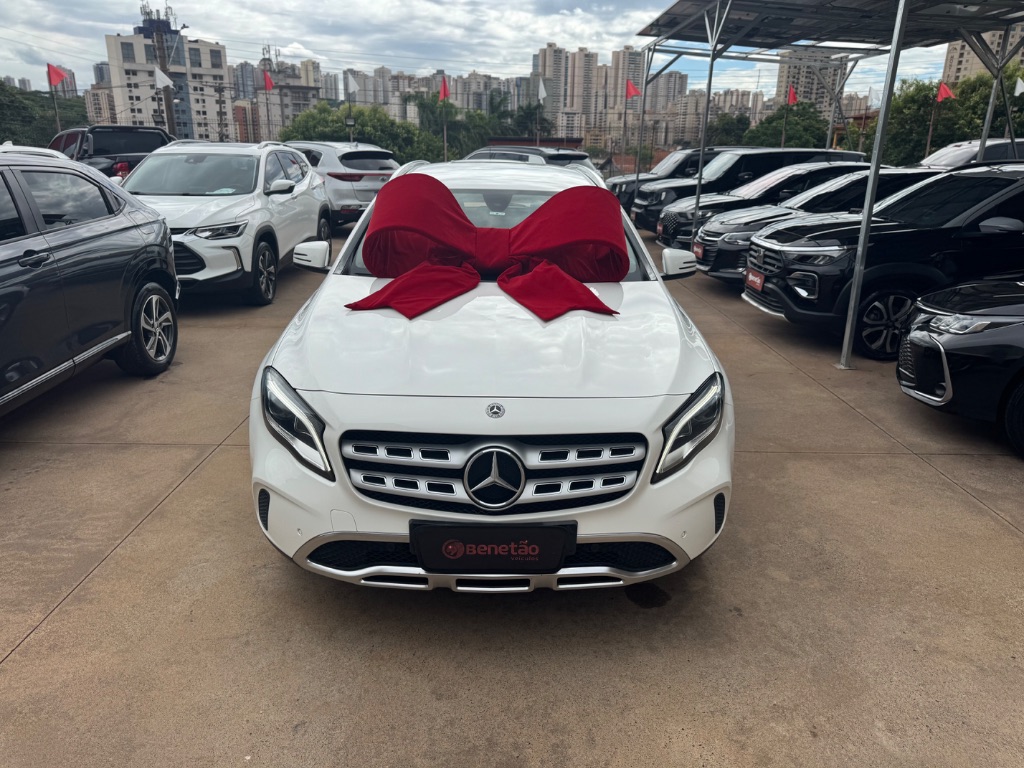 GLA 200 Advance 1.6/1.6 TB 16V Flex Aut.