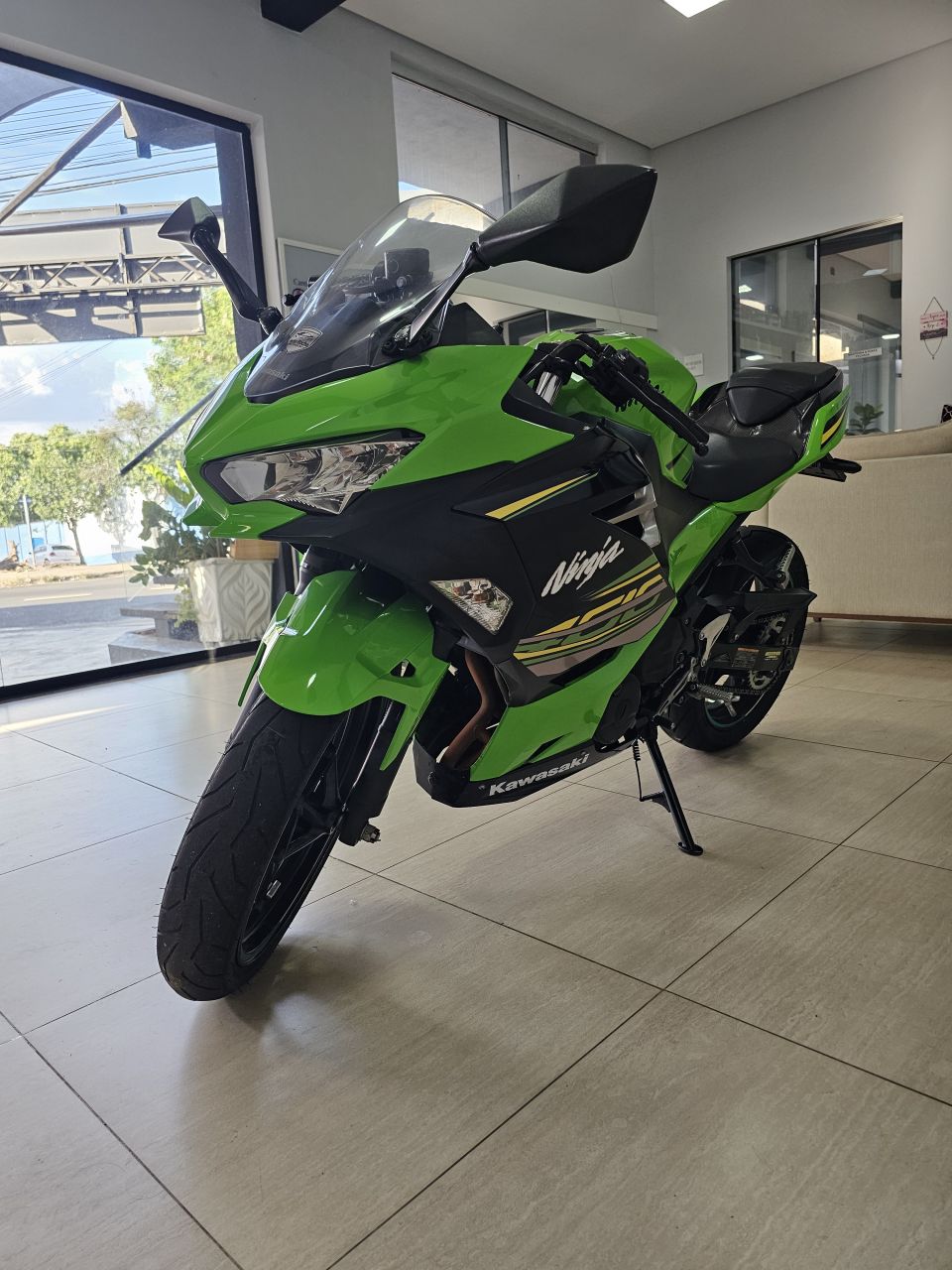 NINJA 400