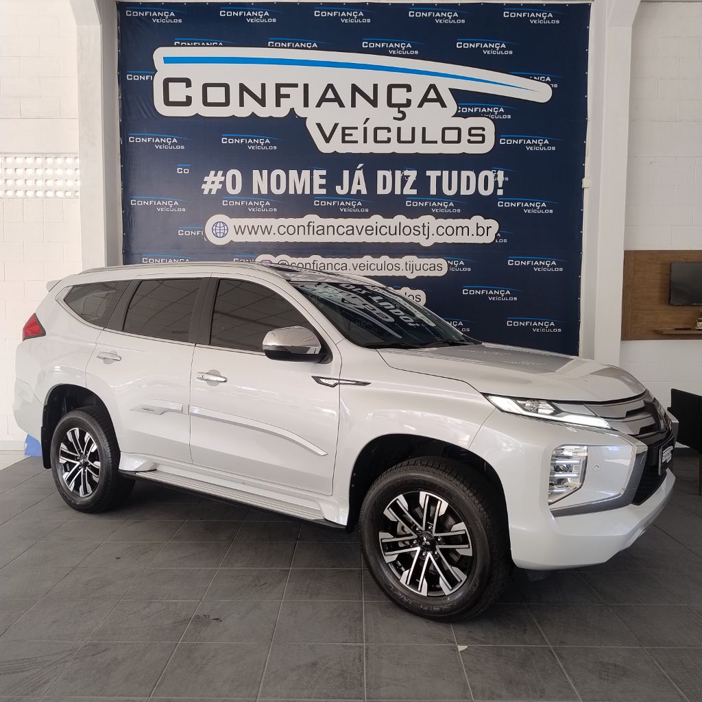 Pajero Sport HPE-S 2.4  4x4 Diesel Aut. 7 LUGAR