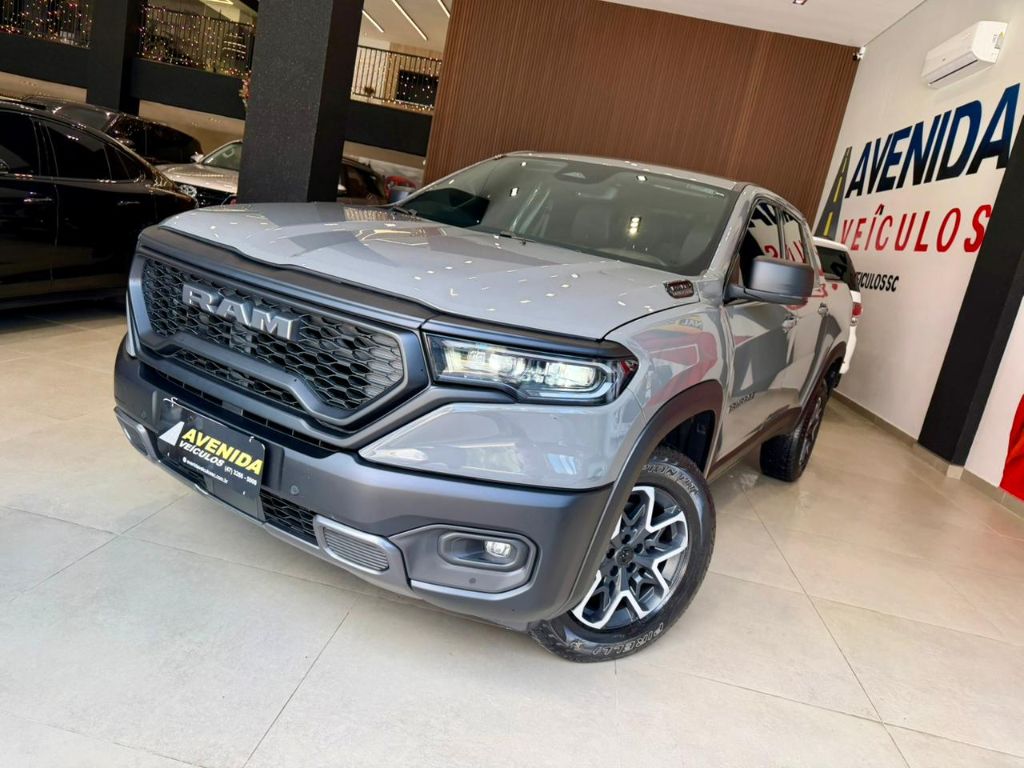 RAMPAGE REBEL 2.0 TB CD 4X4 Diesel Aut.