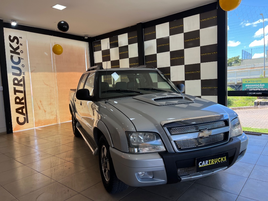 S10 P-Up Executive 2.4 MPFI F.Power CD