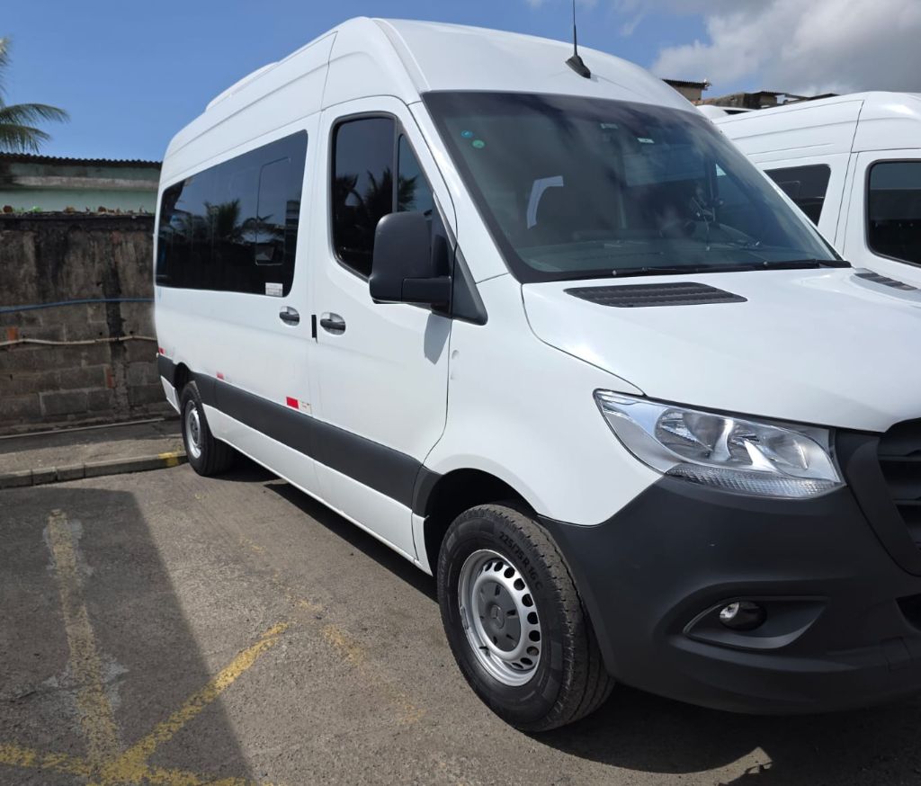 SPRINTER CDI 417 ANO 2024 CURTA T.ALTO LUXO JM COD.155
