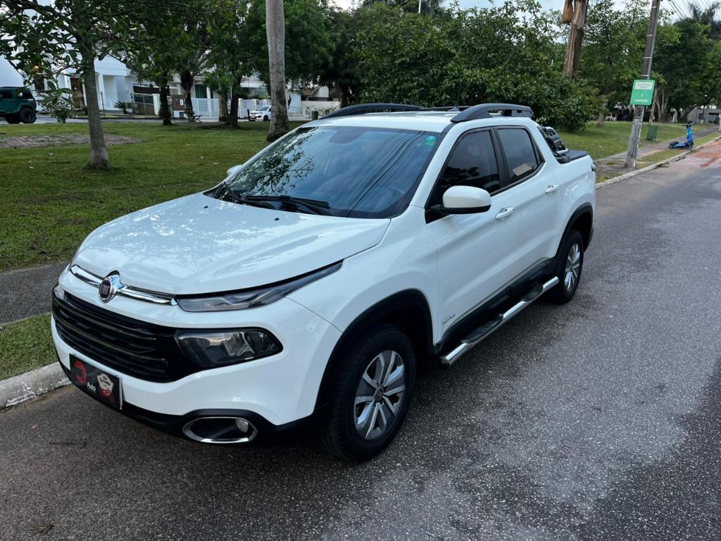 Toro Freedom Road 1.8 16V Flex Aut.