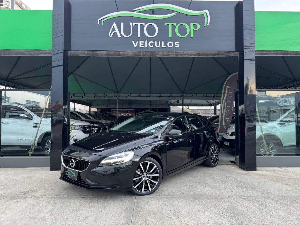 V40 T-4 MOMENTUM 2.0 Aut.