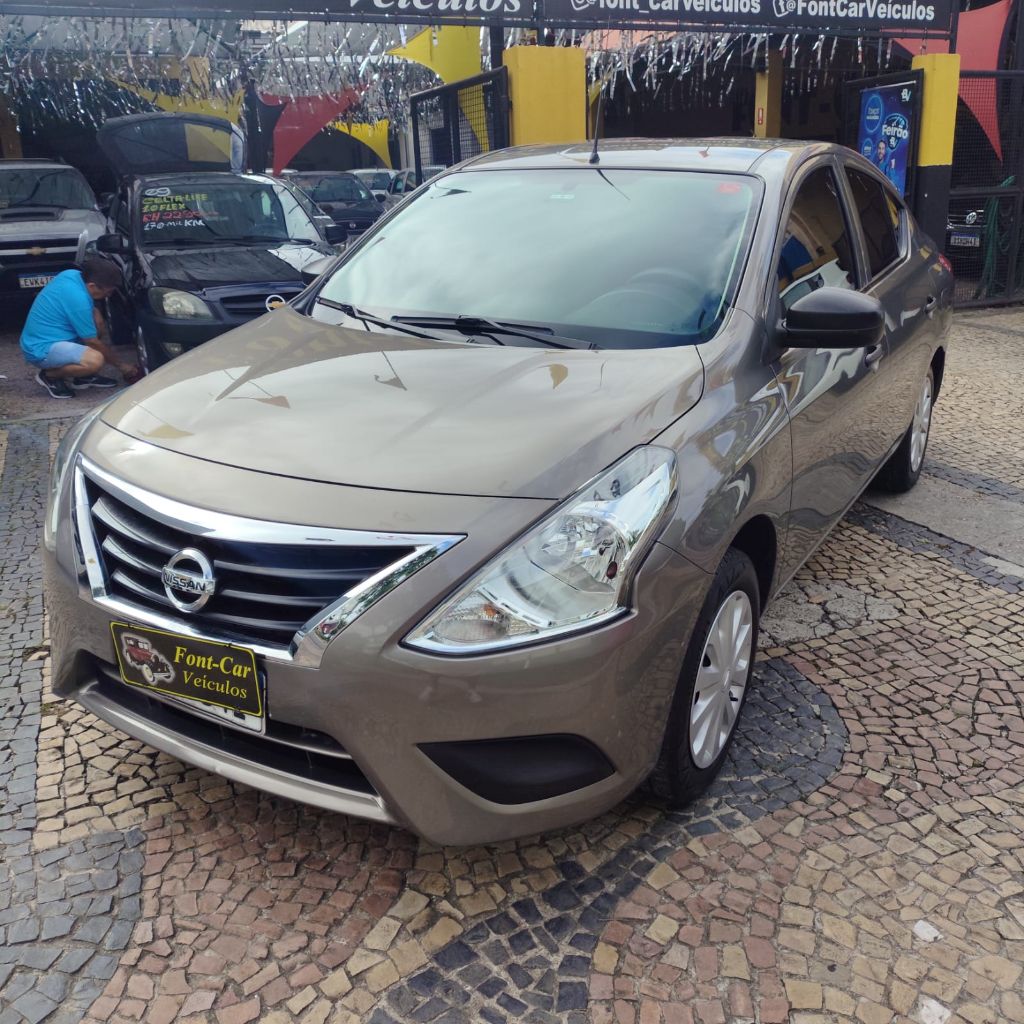 VERSA V-DRIVE Especial Edition 1.6 Flex Automatico