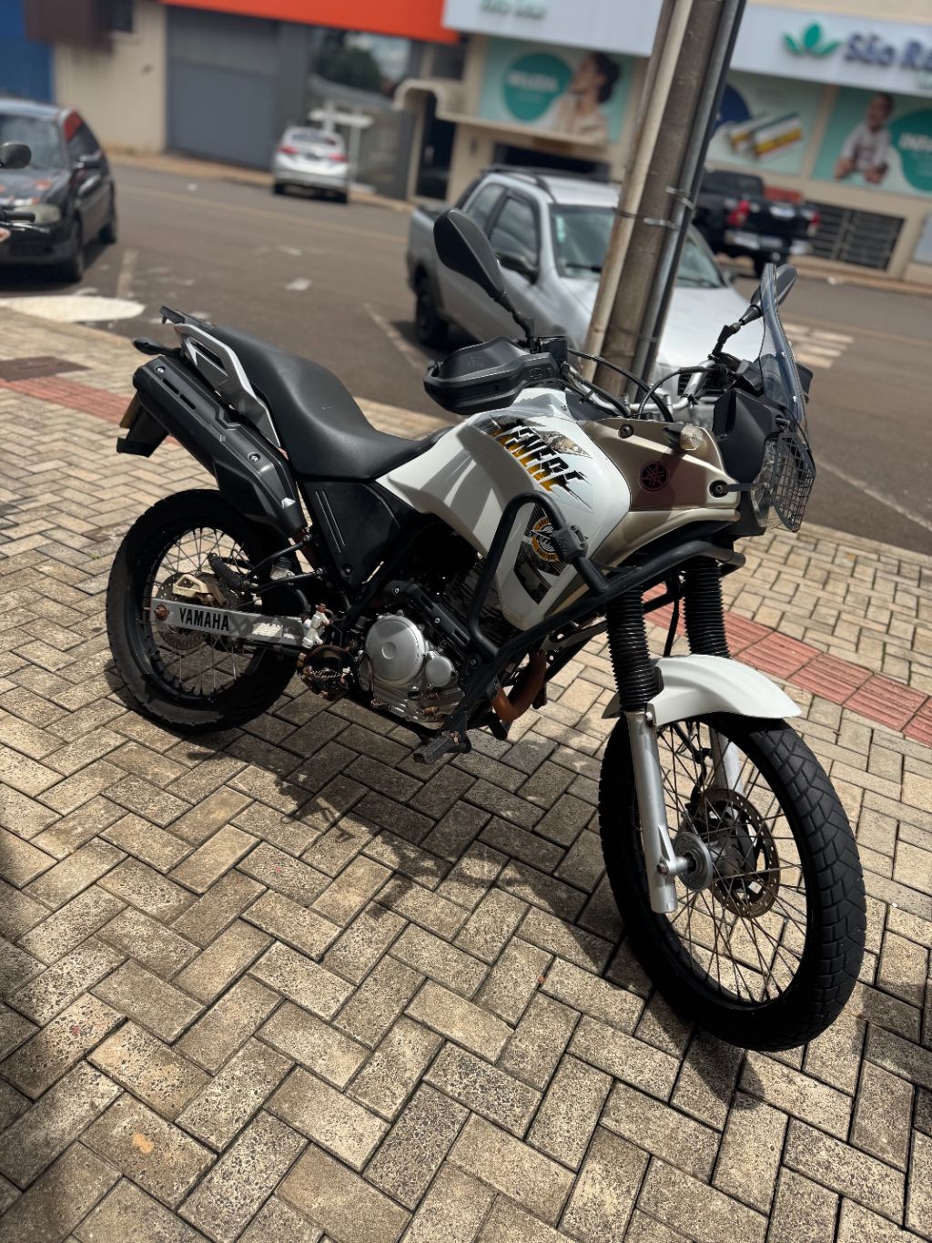 XTZ 250 TENERE/TENERE BLUEFLEX