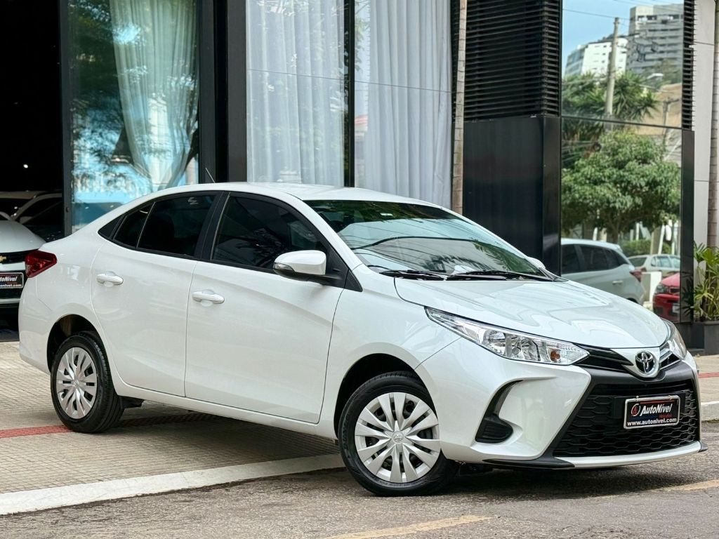 YARIS XL Sedan 1.5 Flex 16V 4p Aut.