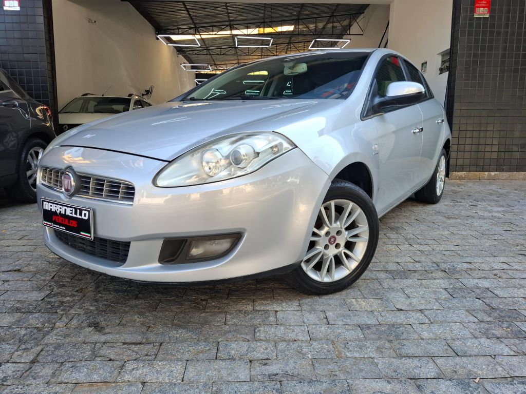 Bravo ESSENCE Dualogic 1.8 Flex 16V 5p