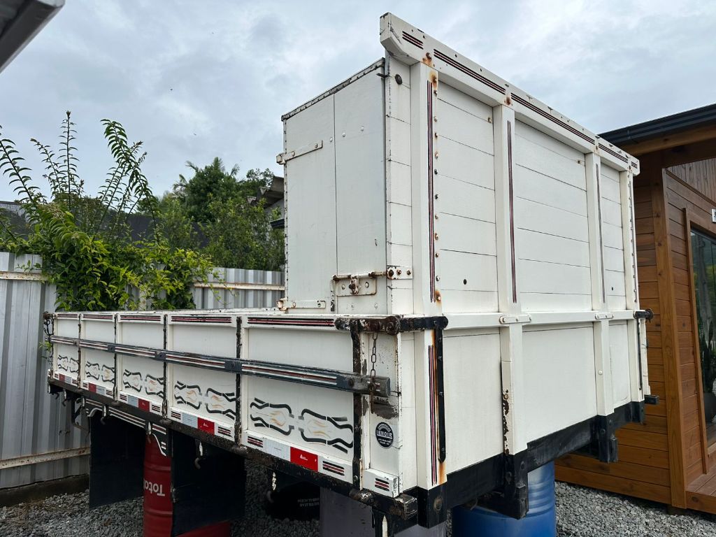 Carroceria de Madeira 3.70 Metros Para Sprinter.