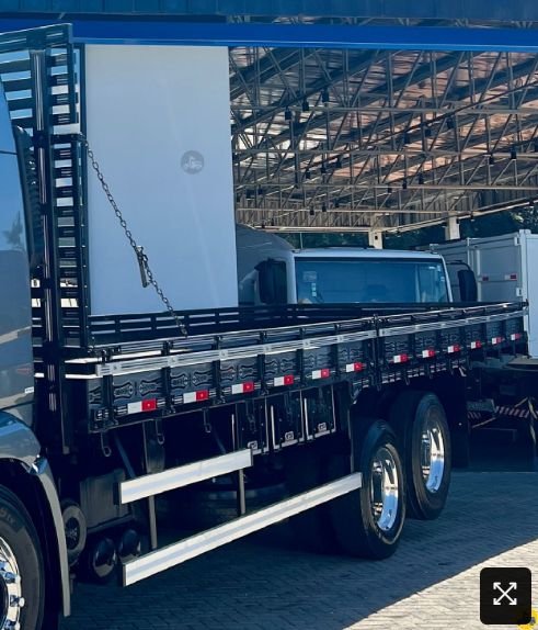 Carroceria de Madeira - 8,5 Metros