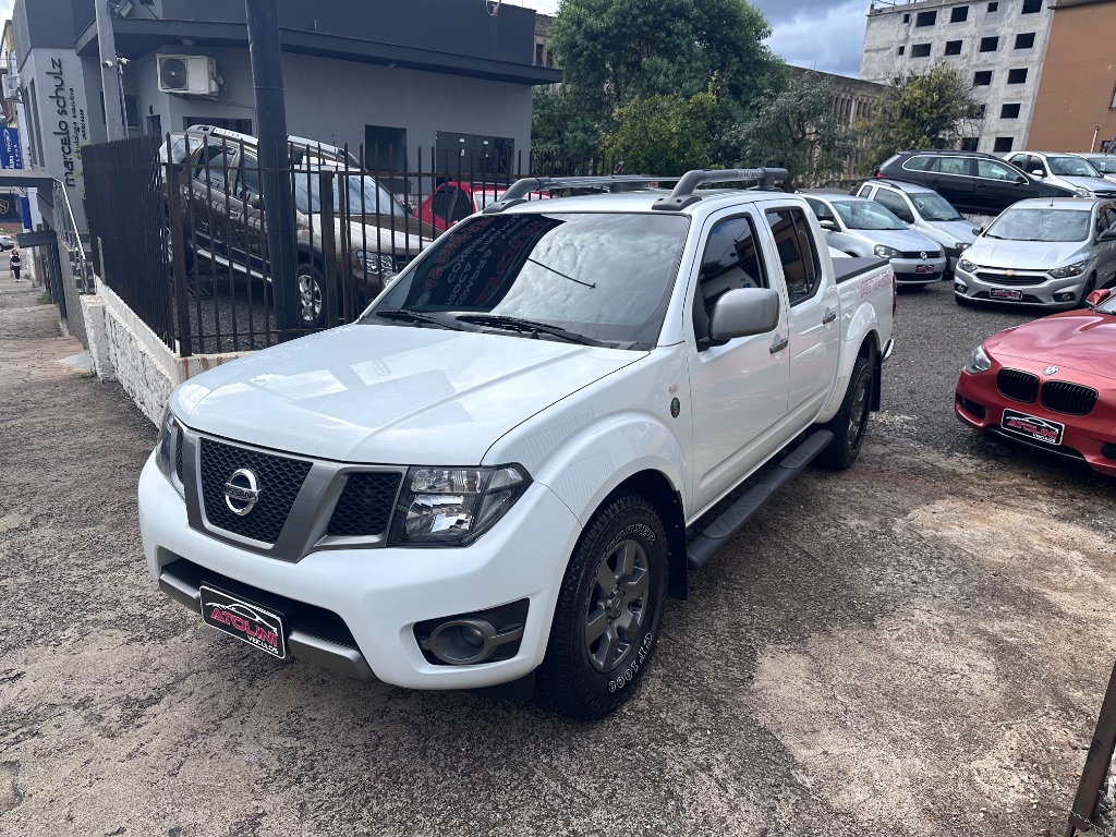 Frontier SV ATTACK CD 4x2 2.5 TB Diesel