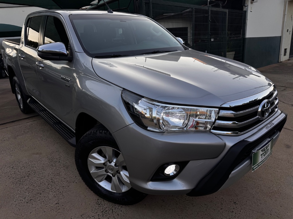 Hilux CD SRV 4x2 2.7 Flex 16V Aut.
