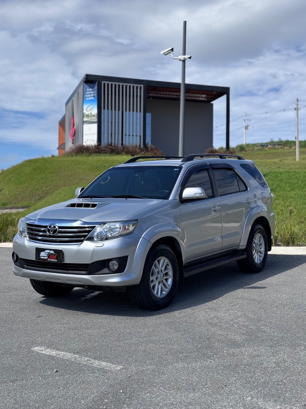 Hilux SW4 SRV D4-D 4x4 3.0 TDI Dies. Aut