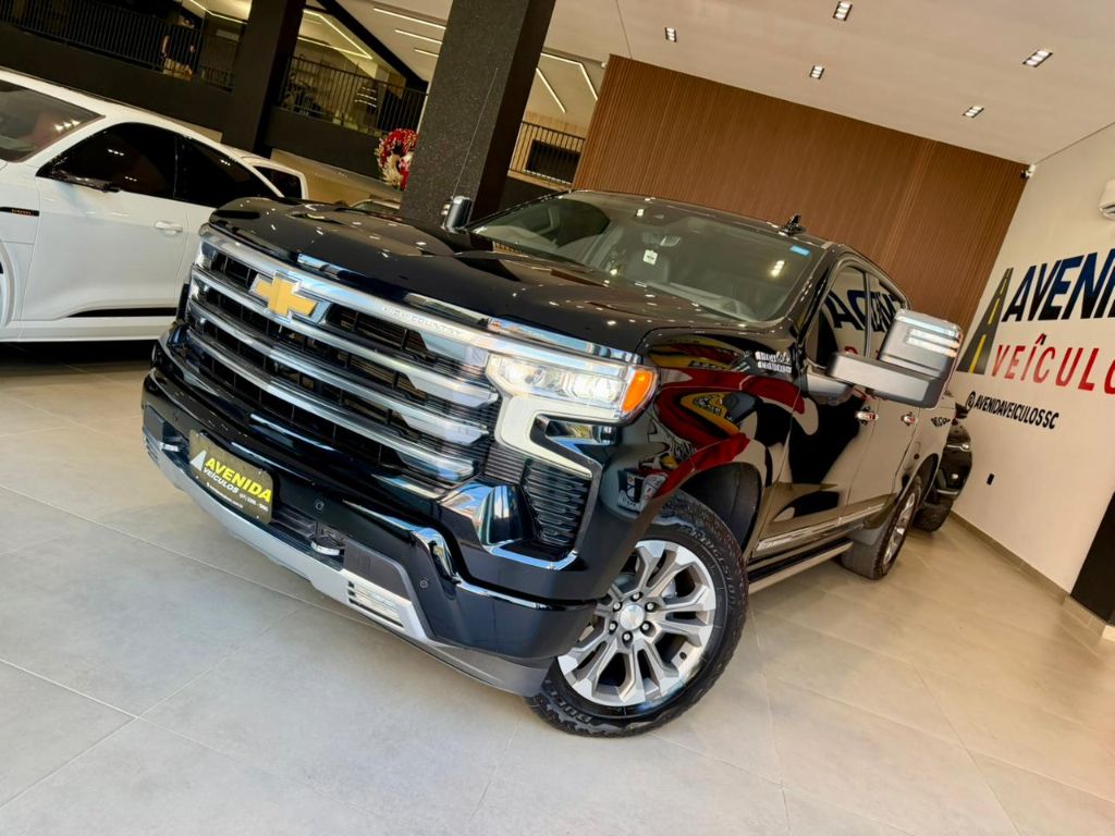 Silverado High Country 5.3 V8 AWD Aut.