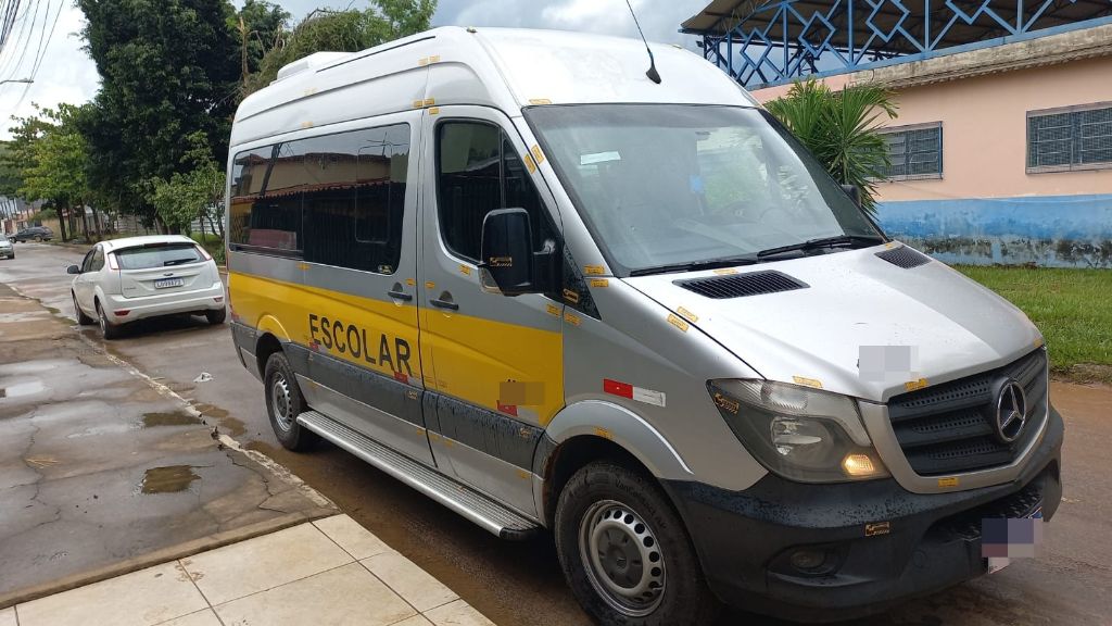 SPRINTER CDI 415 ANO 2019 CURTA T.ALTO LUXO JM COD.985