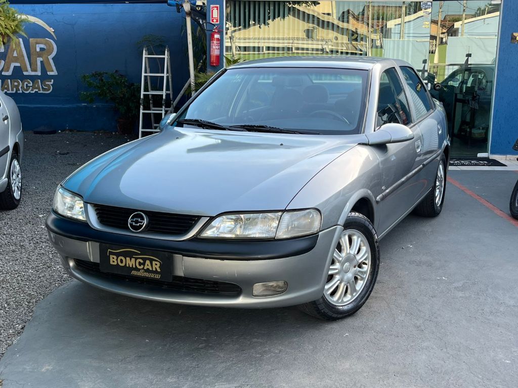 Vectra CD 2.2 16V / 2.0 16V Mec./Aut.