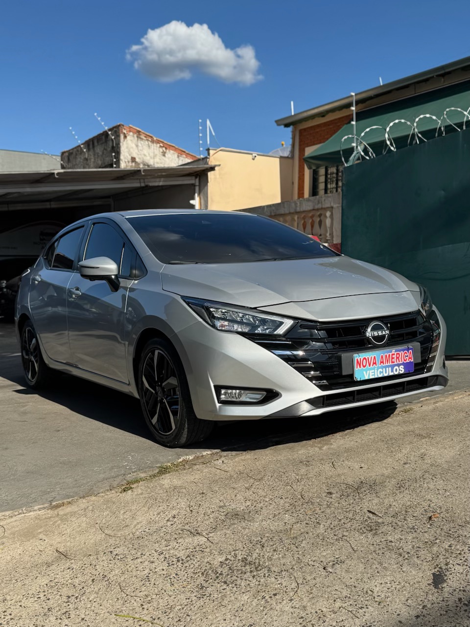 VERSA Exclusive 1.6 16V Flex Aut.