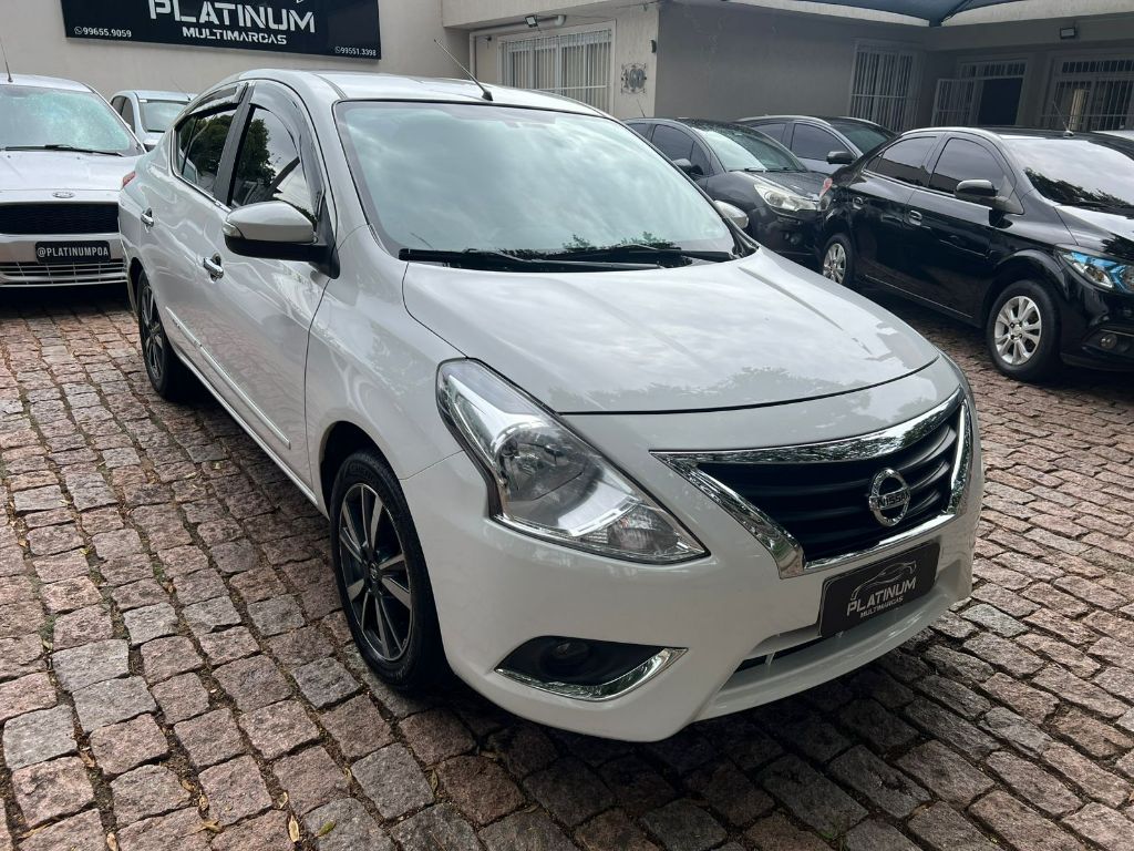 VERSA UNIQUE 1.6 16V FlexStart 4p Aut.