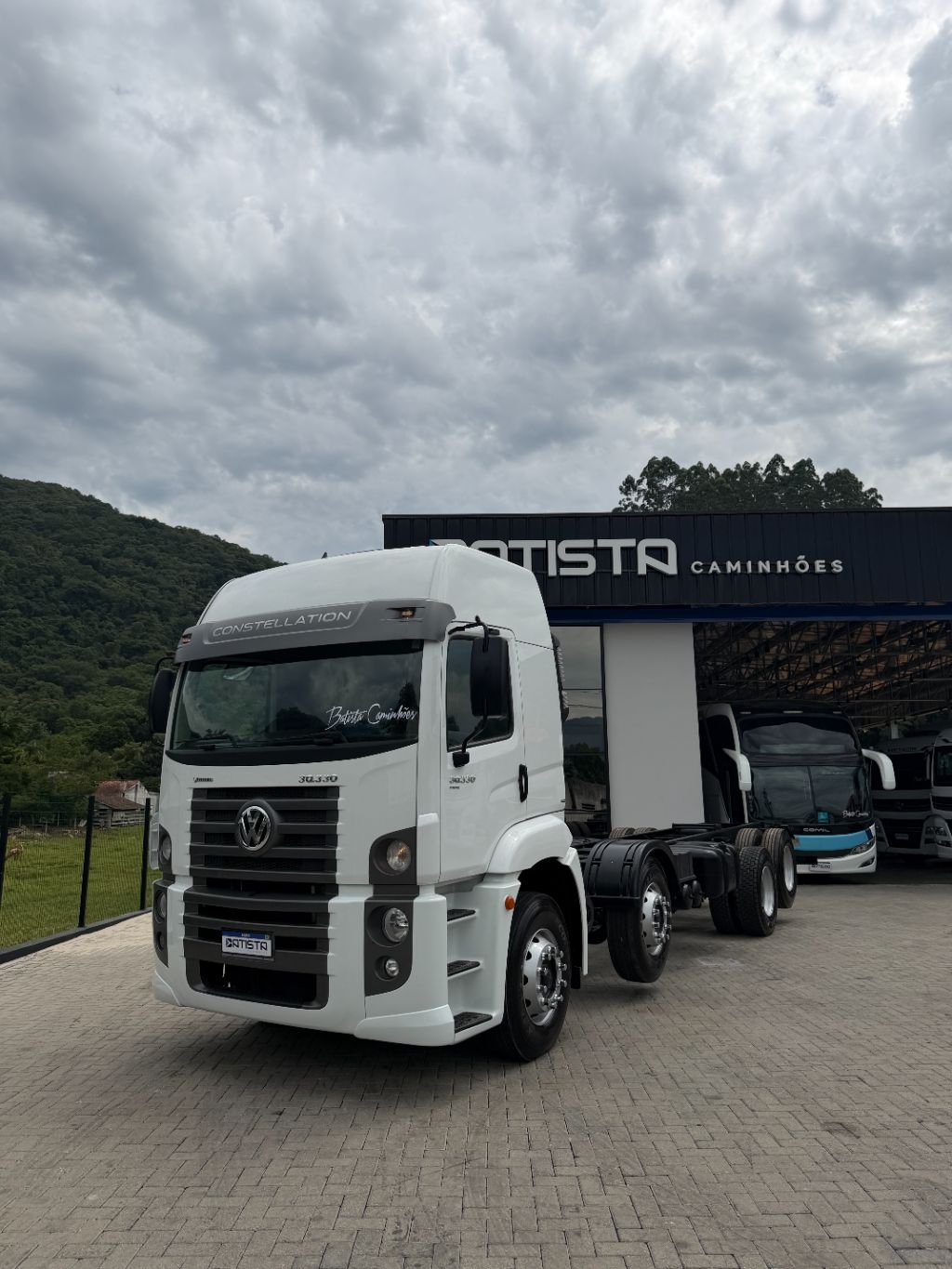 Vw 30-330 V-tronic 8x2 2022 - Chassi de 8.40