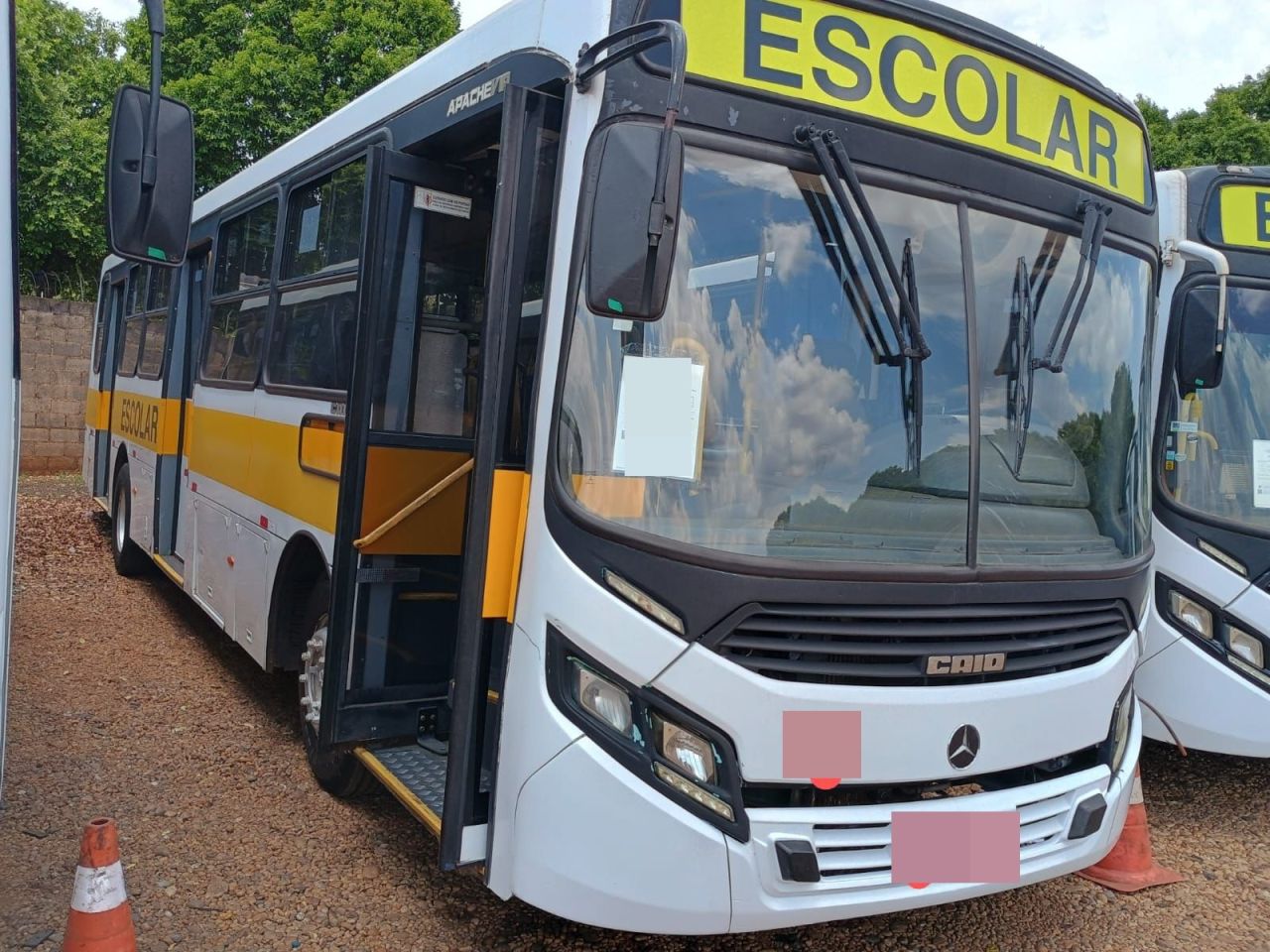 CAIO APACHE VIP ANO 2015 M.BENZ OF 1721 JM COD.964