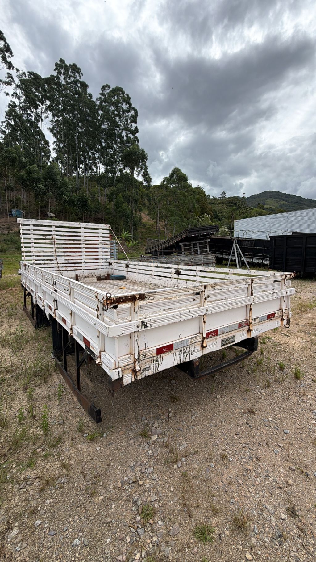 Carroceria de Madeira para 3/4