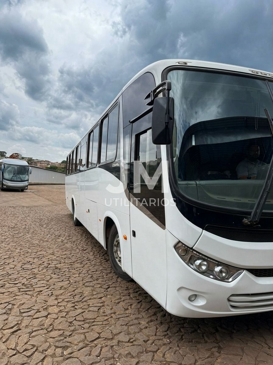 COMIL CAMPIONE 3.25 ANO 2022 M.BENZ OF 1724 JM COD.16