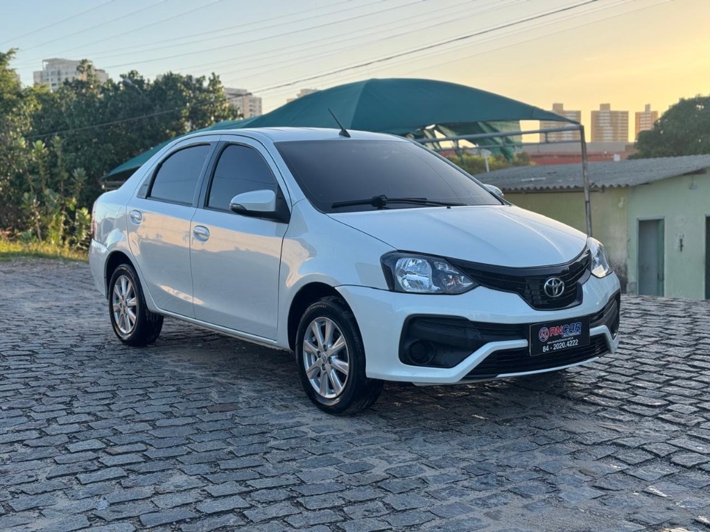 ETIOS X Plus Sedan 1.5 Flex 16V 4p Aut.