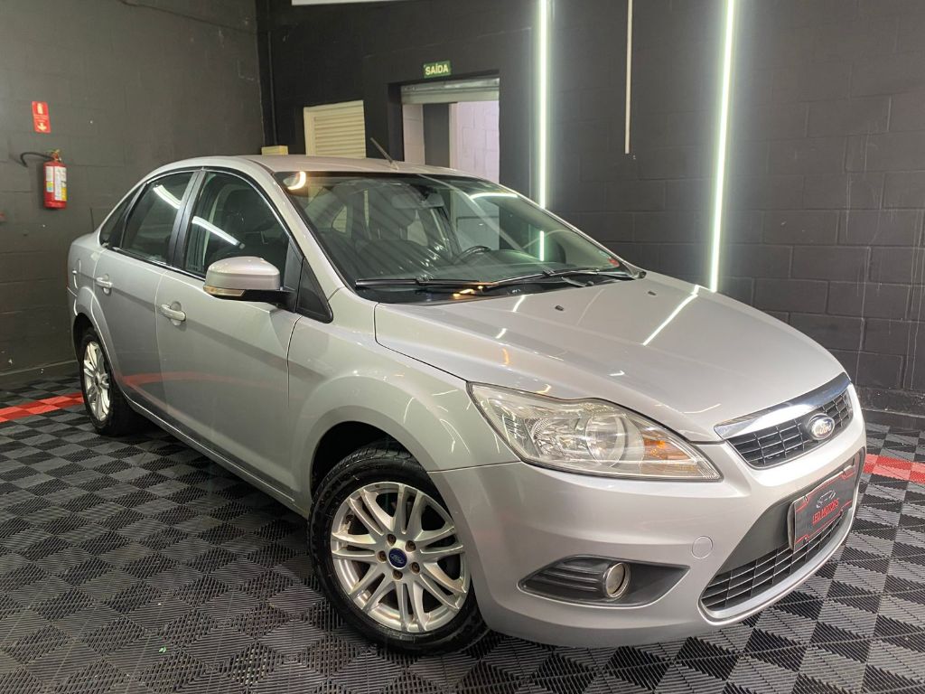 Focus Sedan 1.6/1.6 Flex 8V/16V 4p Mec.