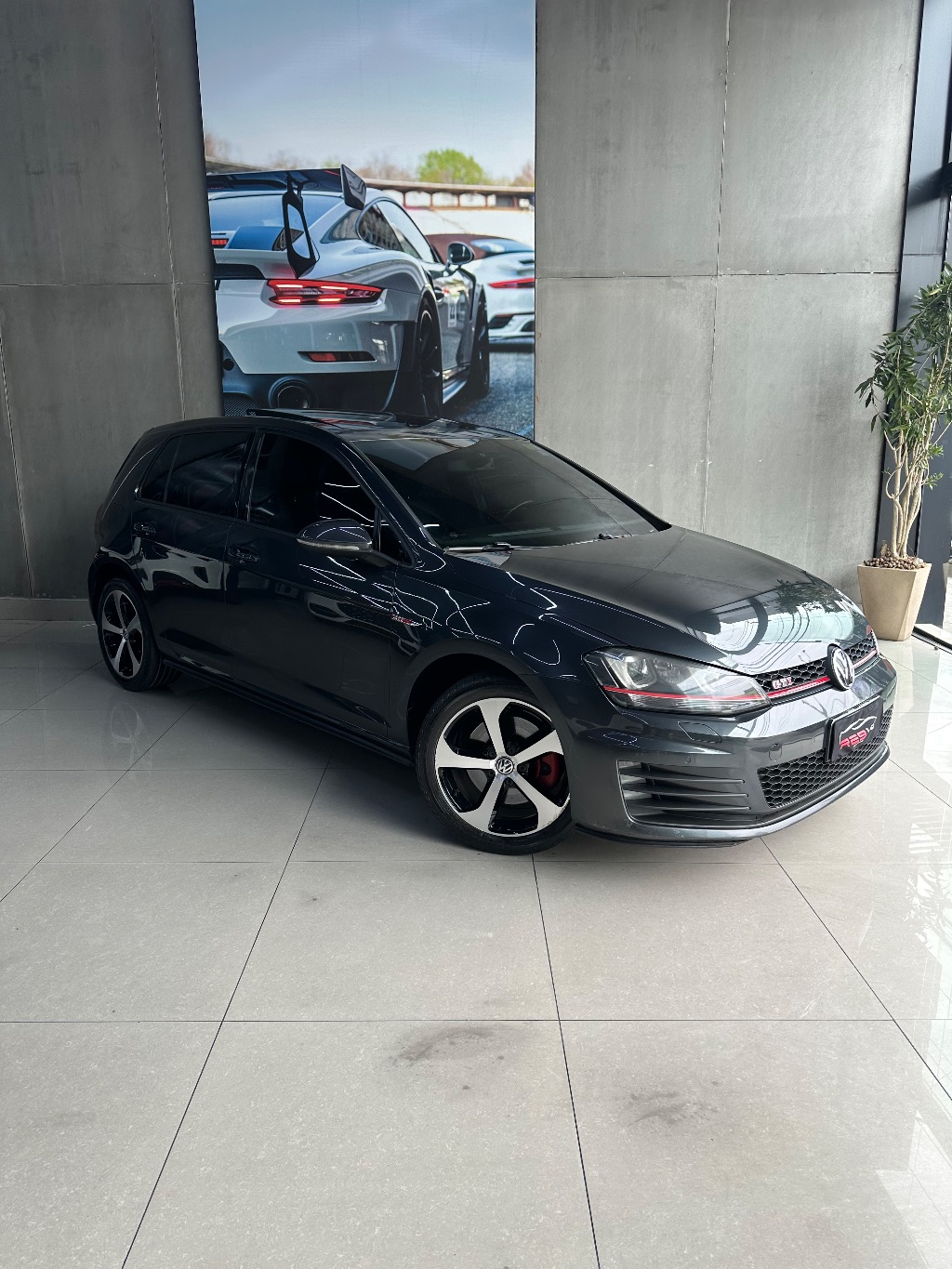 Golf GTi 2.0 TSI 220cv Aut.