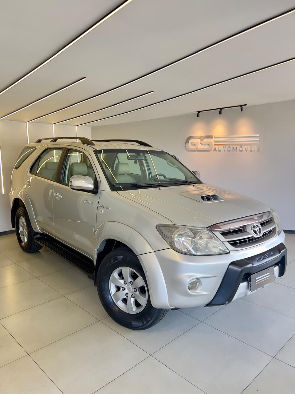 Hilux SW4 SRV D4-D 4x4 3.0 TDI Dies. Aut