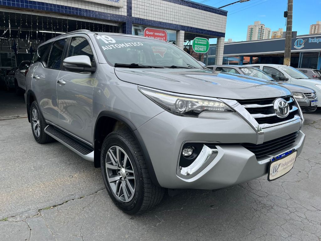 Hilux SW4 SRX 4x4 2.8 TDI 16V Dies. Aut.