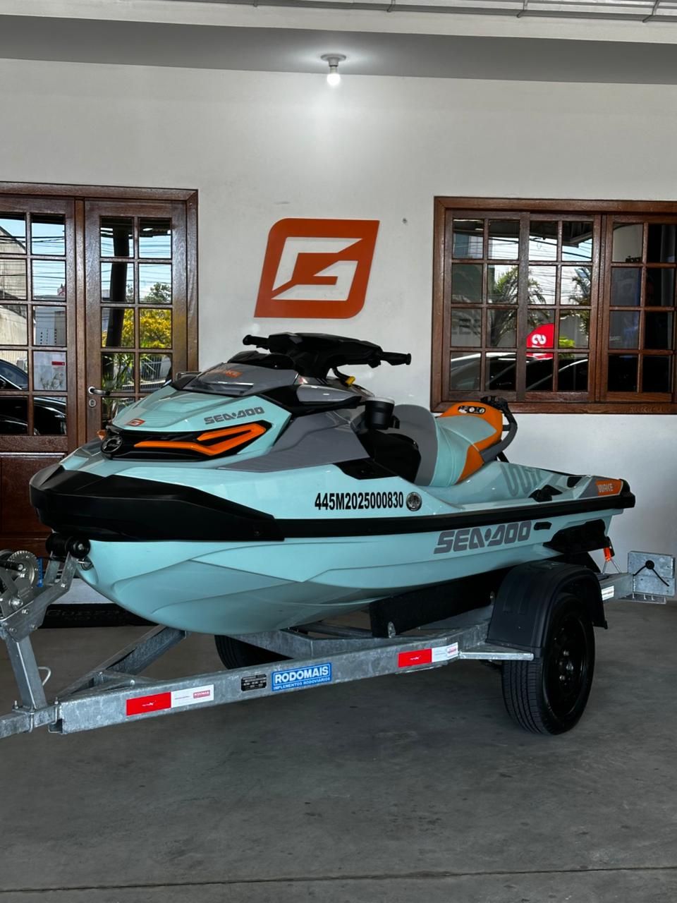 Jet Ski SEA DOO Wake Pro 230