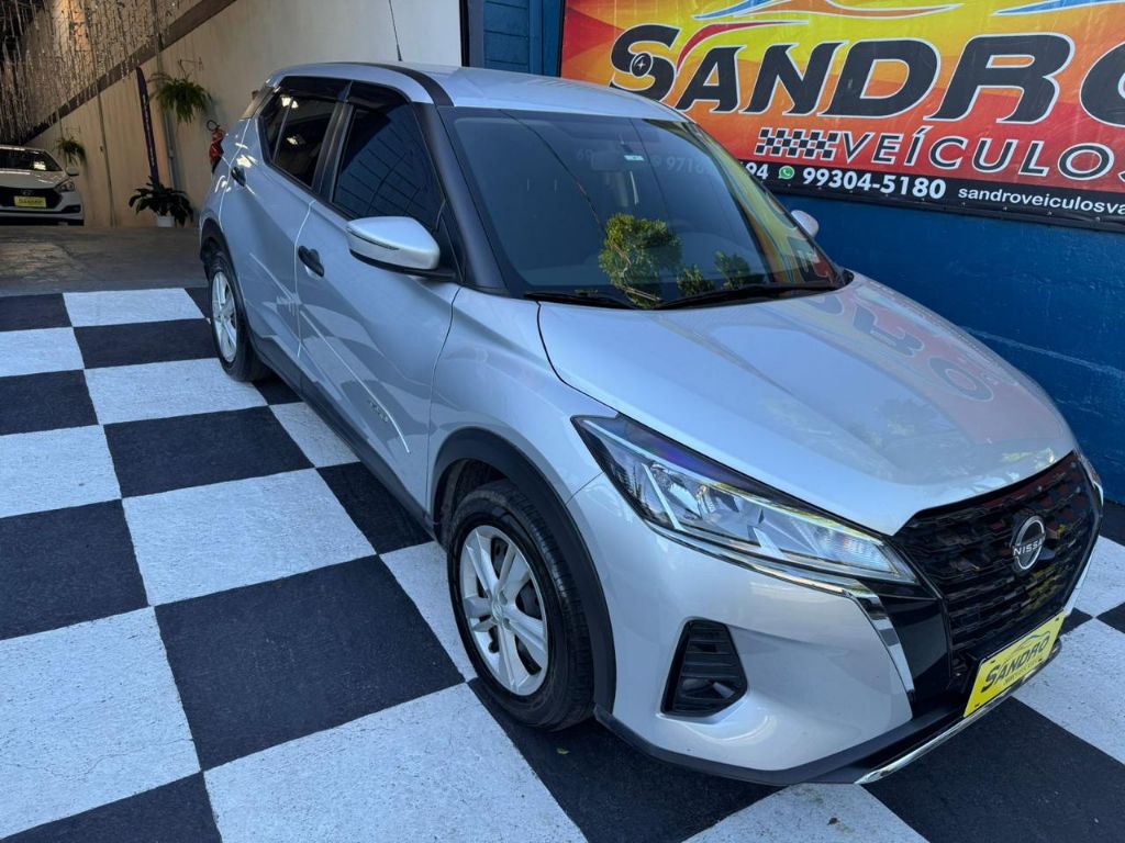 KICKS Active 1.6 16V Flex Aut.