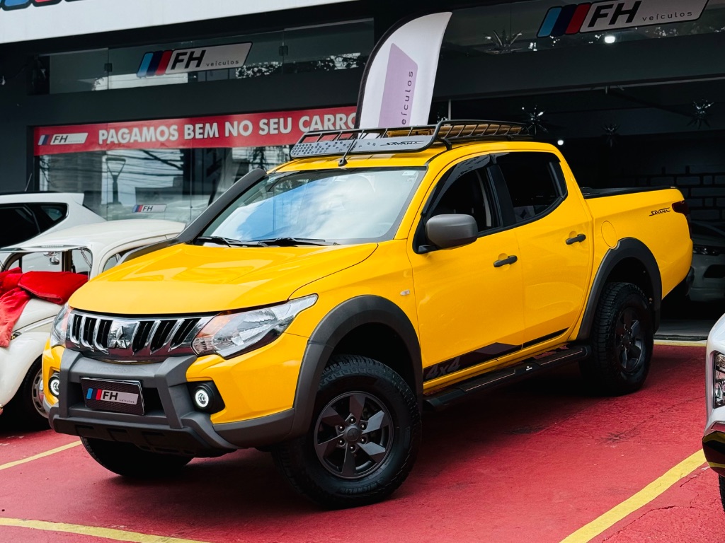 L200 TRITON SAVANA 2.4 Turbo Diesel 4x4 Autom.