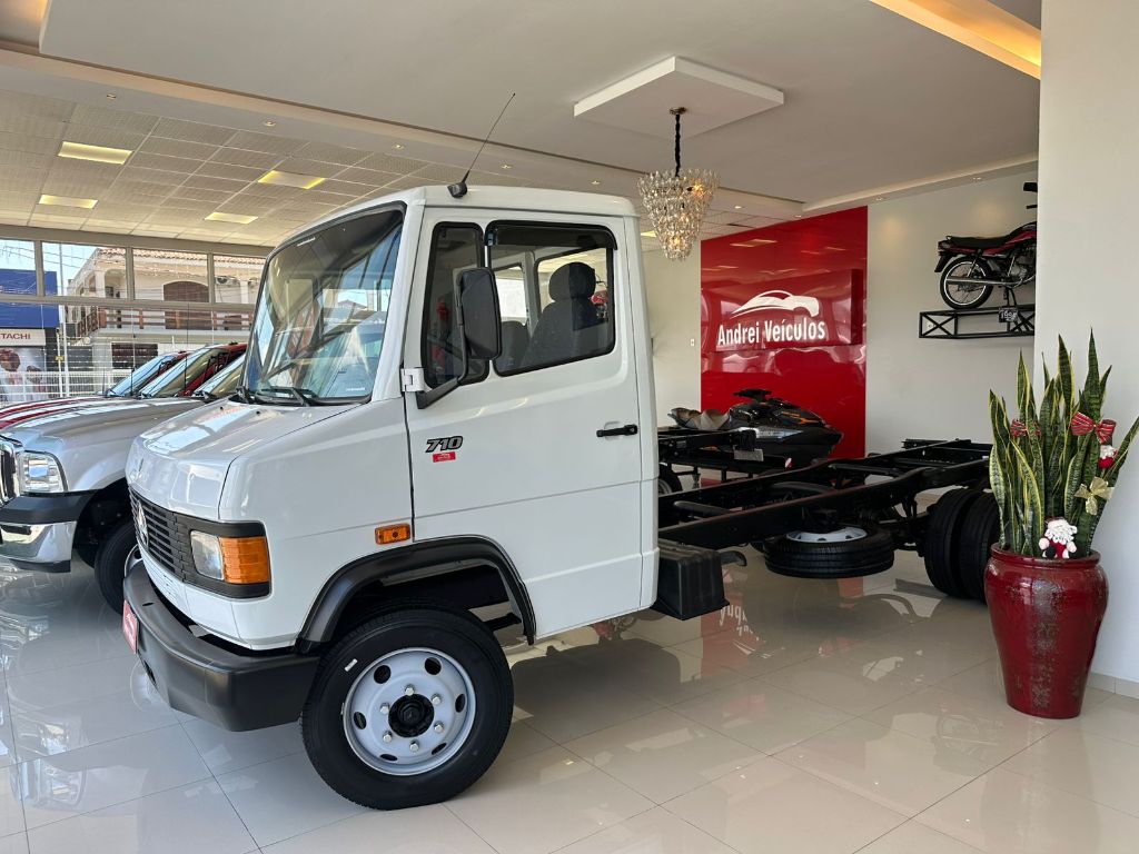 Mercedes-Benz MB 710 (Reliquia) 2000