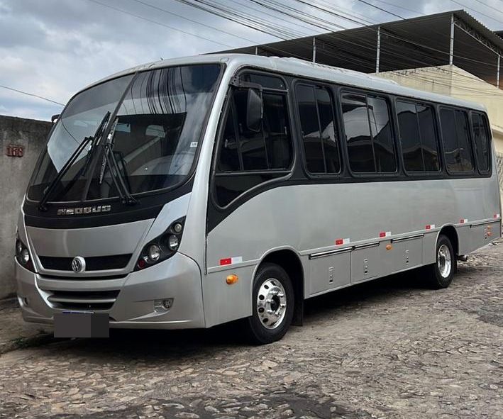 NEOBUS THUNDER + ANO 2010 VW 9.150 JM COD.118