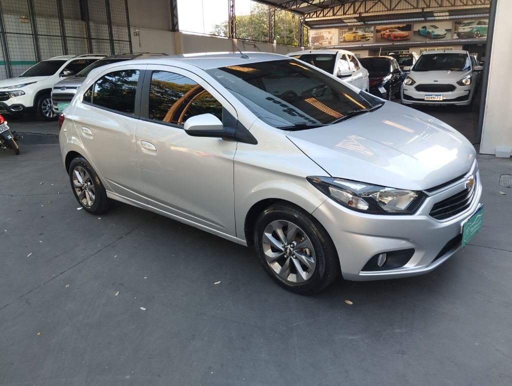 ONIX HATCH LT 1.0 8V FlexPower 5p Mec.