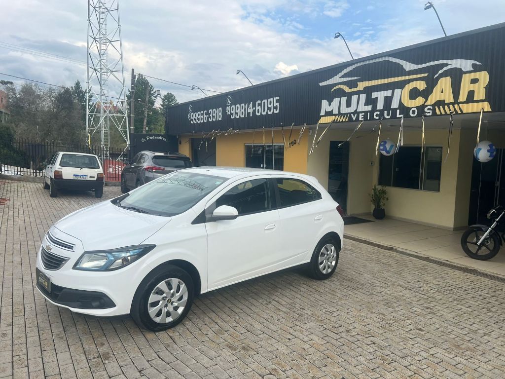 ONIX HATCH LT 1.4 8V FlexPower 5p Mec.