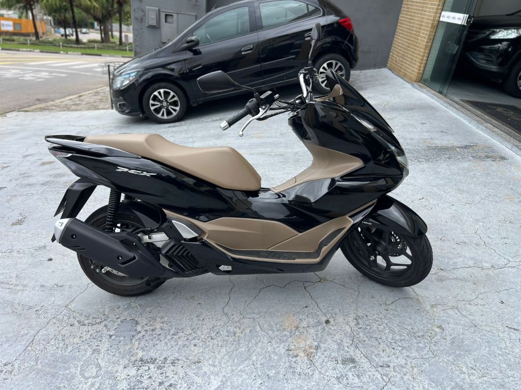 PCX 160 DLX