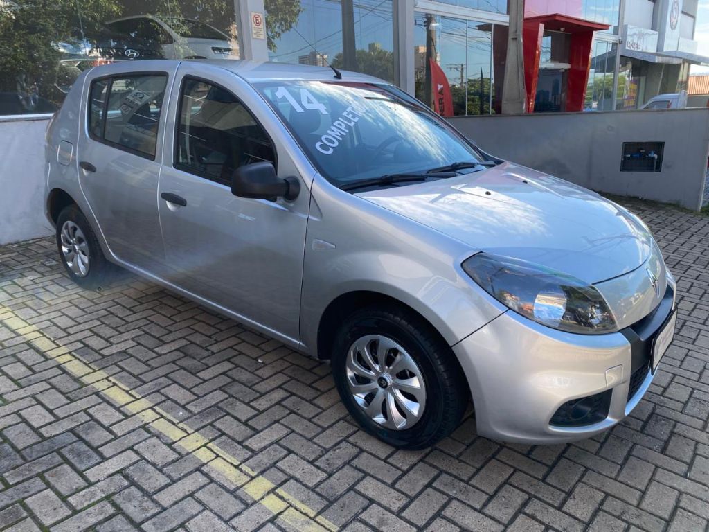 SANDERO Authentique Hi-Flex 1.0 16V 5p